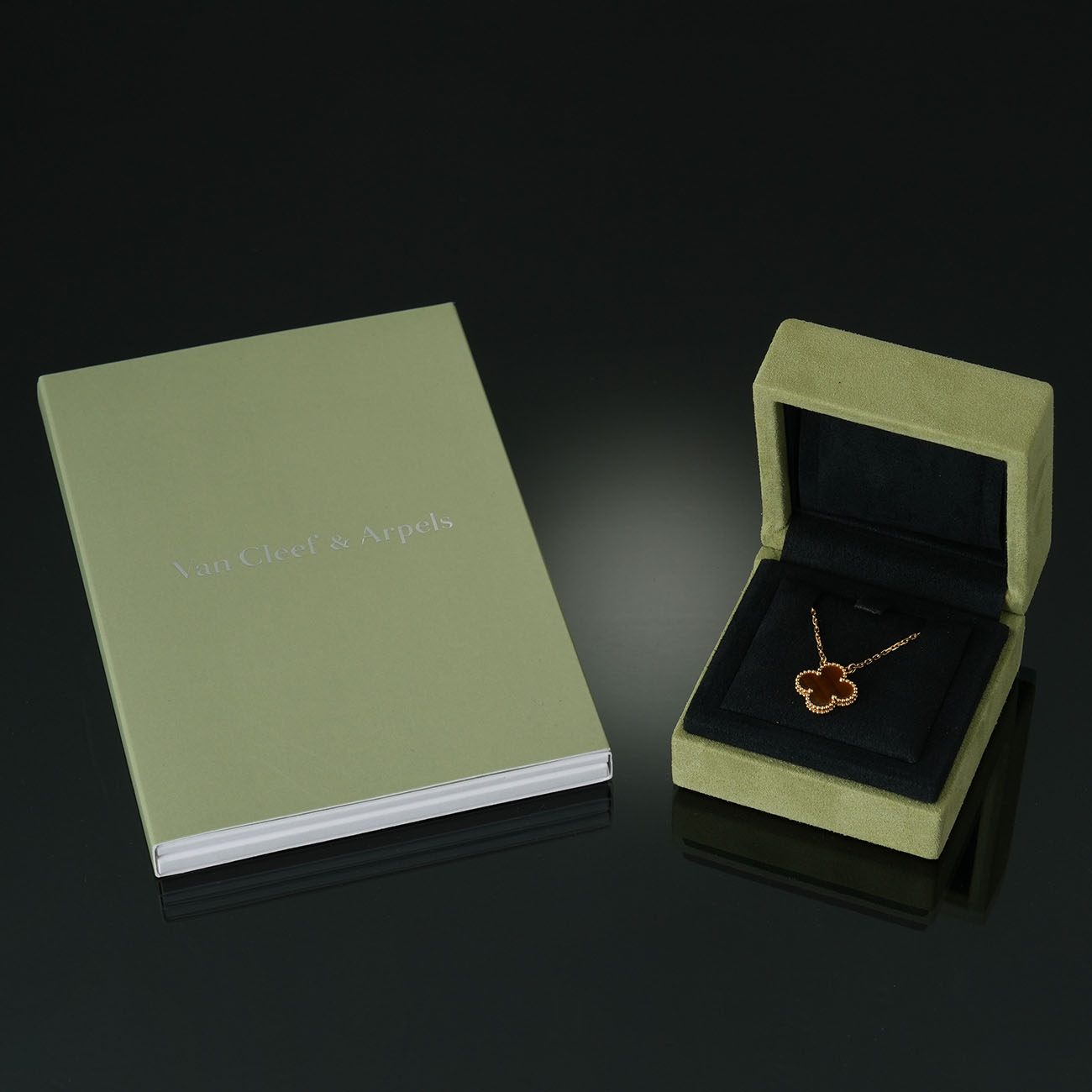 Van Cleef & Arpels(USED)반클리프앤아펠 빈티지 알함브라 타이거즈 아이 네크리스